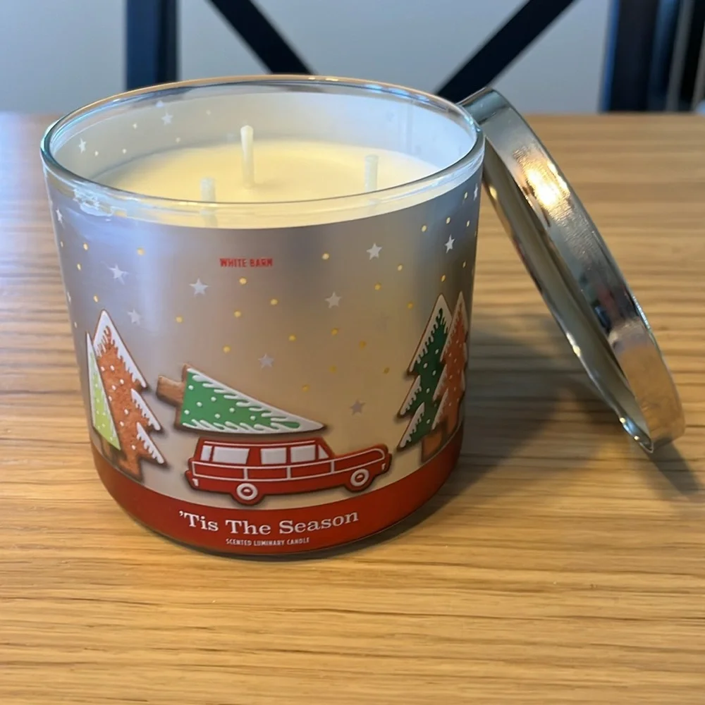 Bath & Body Works 3 Wick Candle. ‘Tis The Season.
